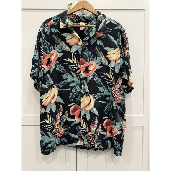 H&M Hawaiian Shirt Mens XL Black Floral Short Sleeve Fruit Tropical Vacation - Picture 1 of 9